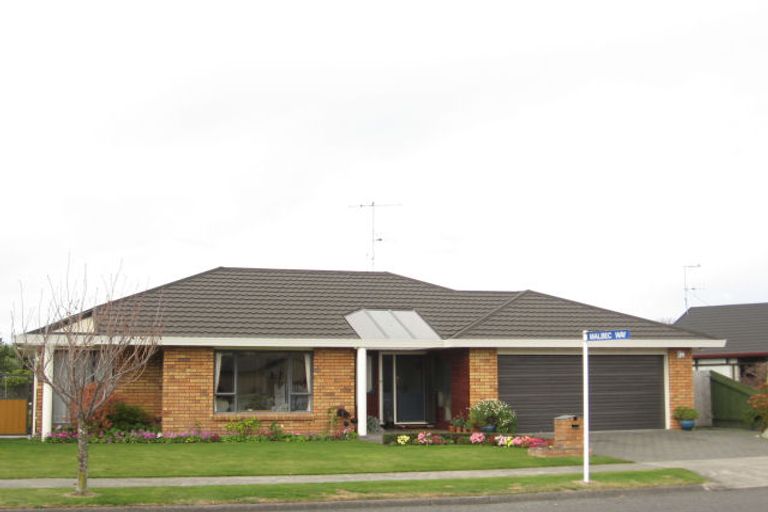 Photo of property in 215 Auckland Road, Greenmeadows, Napier, 4112