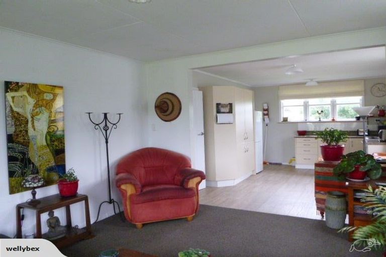 Photo of property in 1 Julyan Street, Shannon, 4821