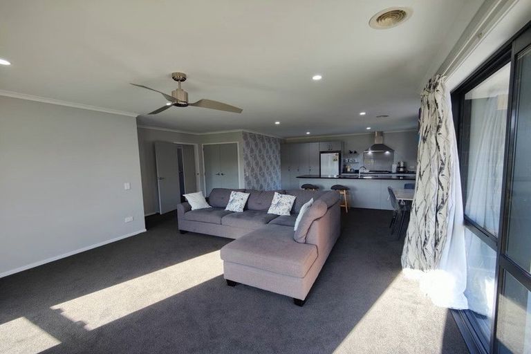 Photo of property in 9 Tide Lane, Whitby, Porirua, 5024