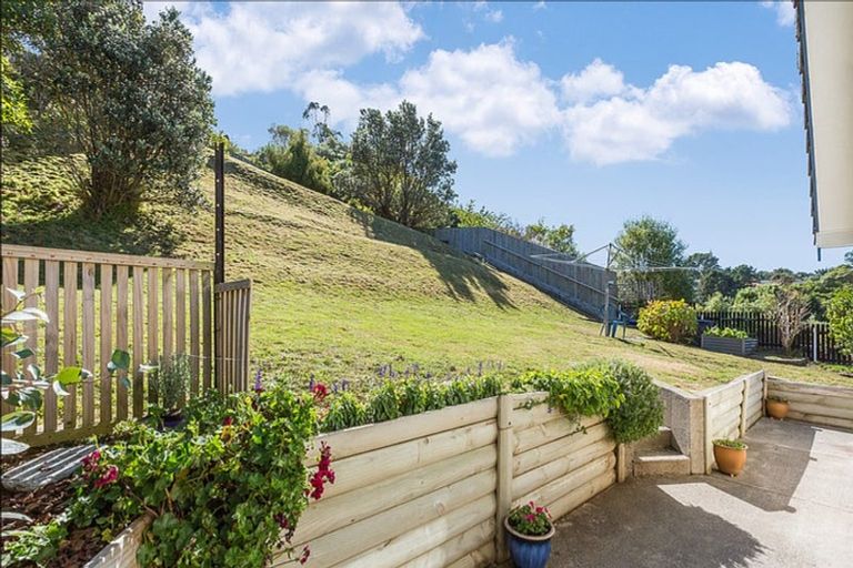 Photo of property in 78 Chester Road, Tawa, Wellington, 5028