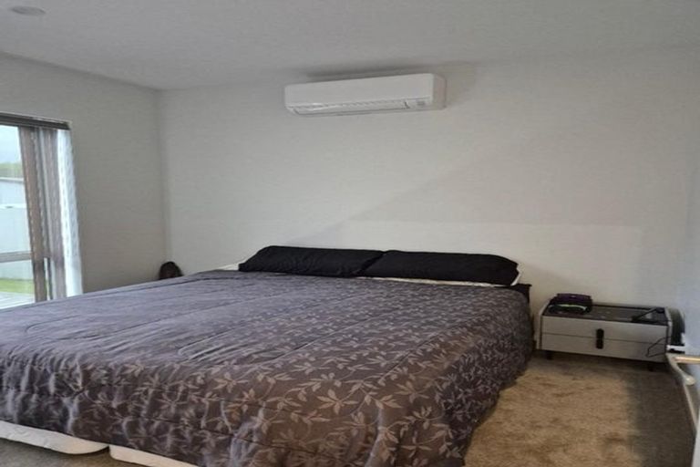 Photo of property in 5 Siren Street, Wainui, 0932