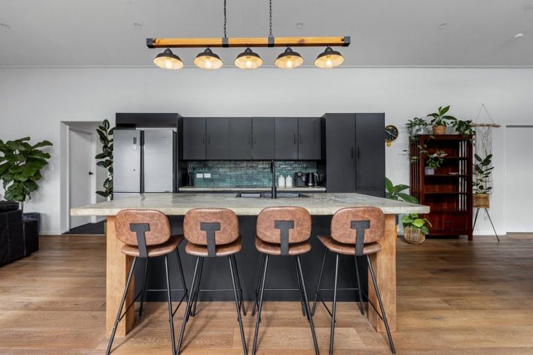 Photo of property in 615 Buller Street, Akina, Hastings, 4122