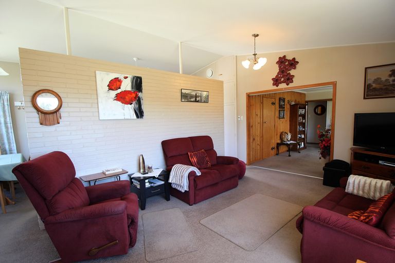 Photo of property in 108 Russell Street, Alexandra, 9320