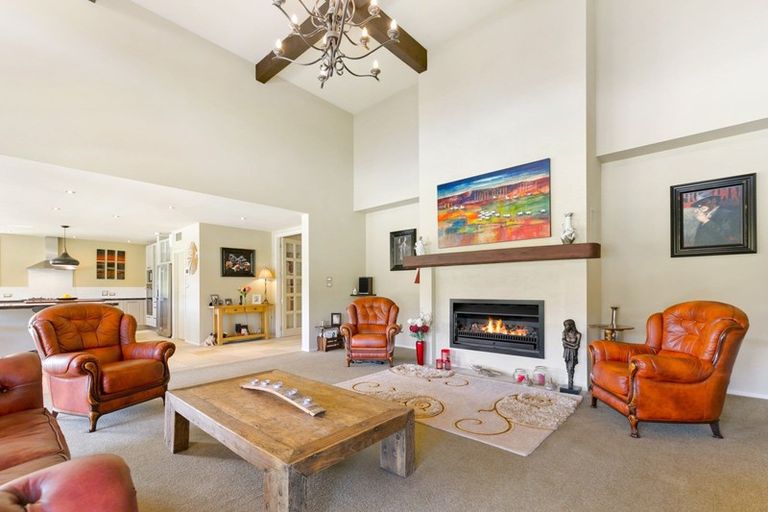 Photo of property in 278a Matua Road, Kumeu, 0891