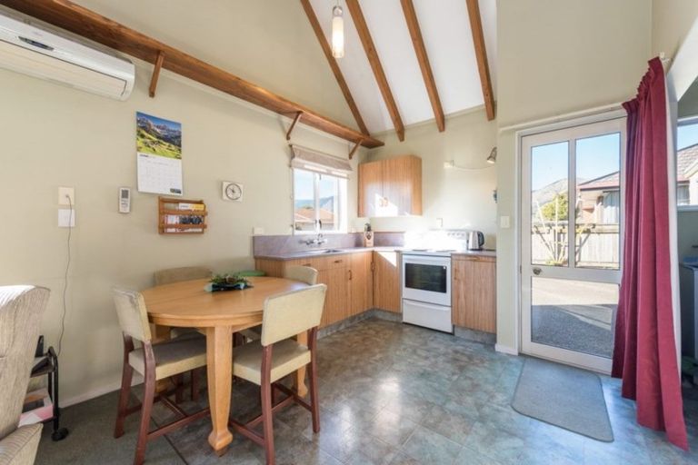 Photo of property in 28 Maple Crescent, Richmond, 7020