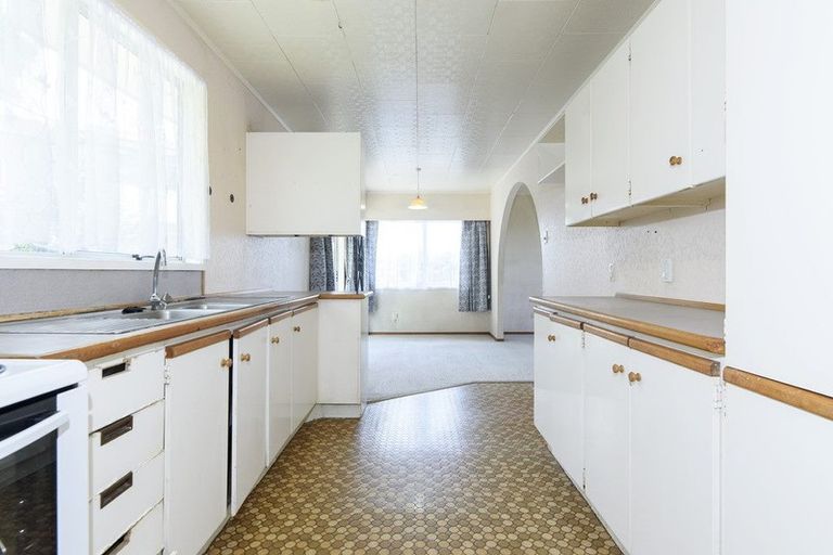 Photo of property in 61 Reynella Drive, Massey, Auckland, 0614