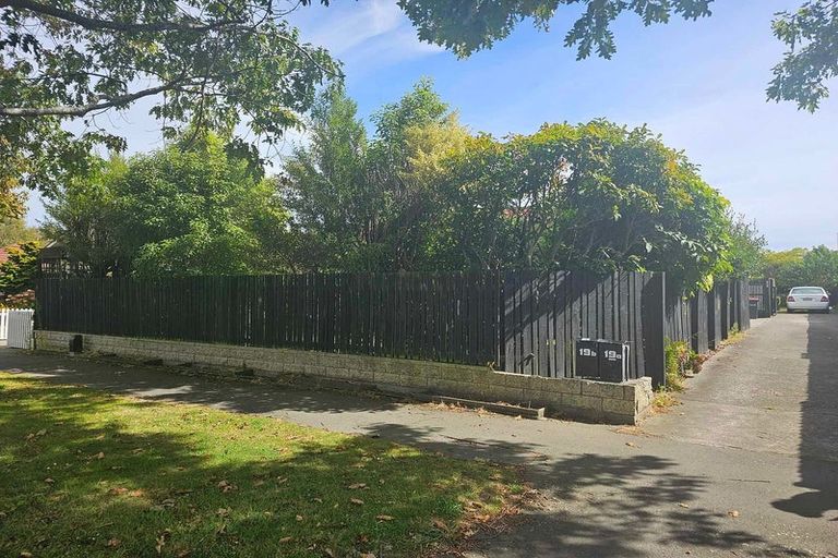 Photo of property in 19 Salford Avenue, Redwood, Christchurch, 8051