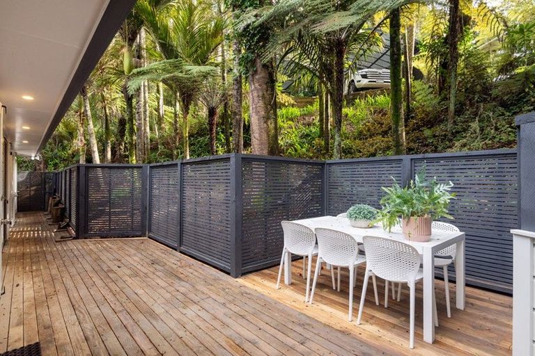 Photo of property in 2/48 Park Hill Road, Birkenhead, Auckland, 0626