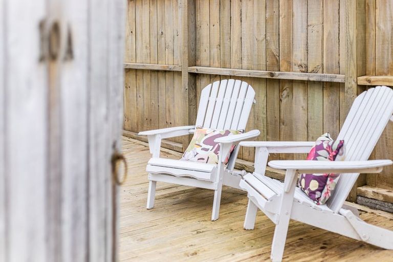 Photo of property in 10a Main Road, Titahi Bay, Porirua, 5022