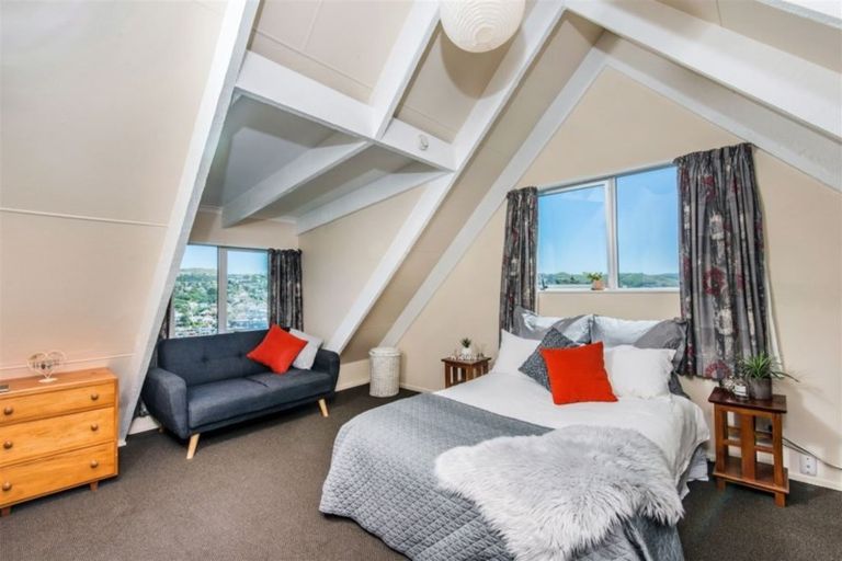 Photo of property in 16 Sheridan Terrace, Johnsonville, Wellington, 6037