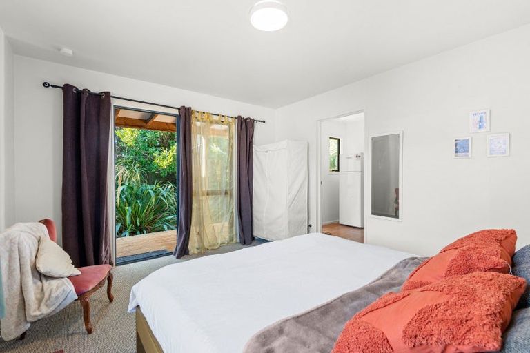 Photo of property in 2 Queen Street, Brighton, Dunedin, 9035