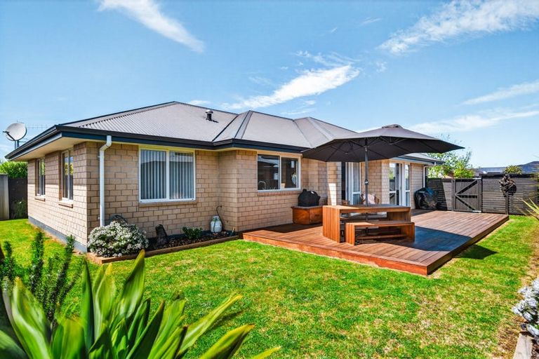 Photo of property in 22 Huka Heights Drive, Rangatira Park, Taupo, 3330