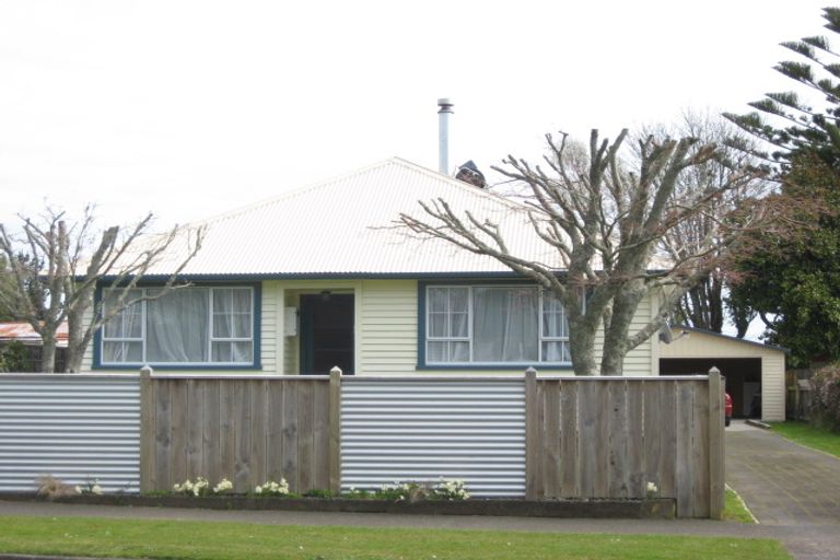Photo of property in 414 Carrington Street, Upper Vogeltown, New Plymouth, 4310
