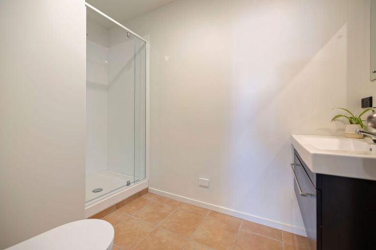 Photo of property in 36b Avalon Crescent, Fernhill, Queenstown, 9300