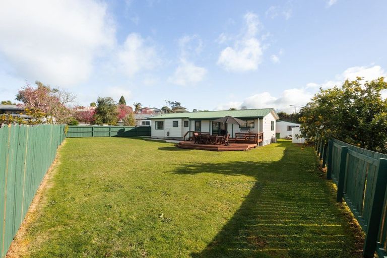 Photo of property in 18 Rosehill Place, Nawton, Hamilton, 3200