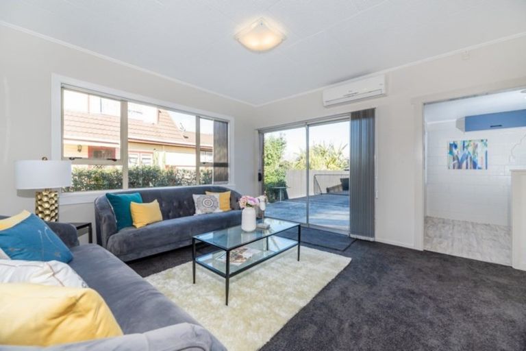 Photo of property in 1/23 Hamilton Road, Papatoetoe, Auckland, 2025