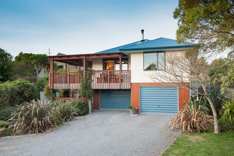 Photo of property in 5 James Drive, Diamond Harbour, Lyttelton, 8971