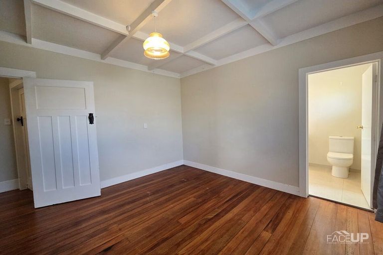 Photo of property in 1/16 Northcote Road, Takapuna, Auckland, 0622