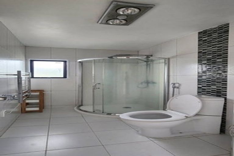 Photo of property in 38 Kenderdine Road, Papatoetoe, Auckland, 2025