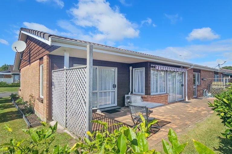 Photo of property in 30 The Grove, Red Beach, 0932