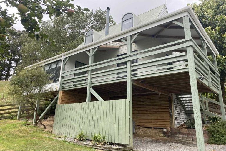 Photo of property in 241 Wallace Road, Koputaroa, Levin, 5571