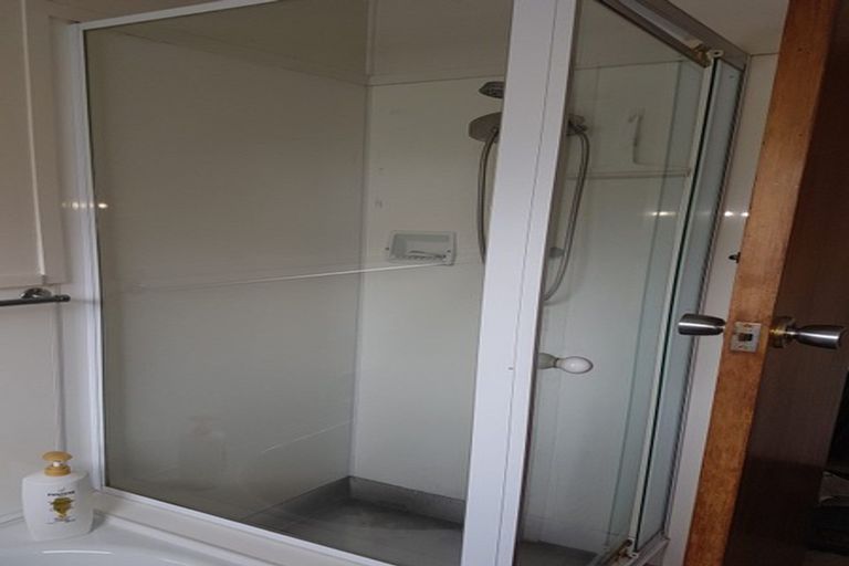 Photo of property in 13 Mccall Place, Opaheke, Papakura, 2113