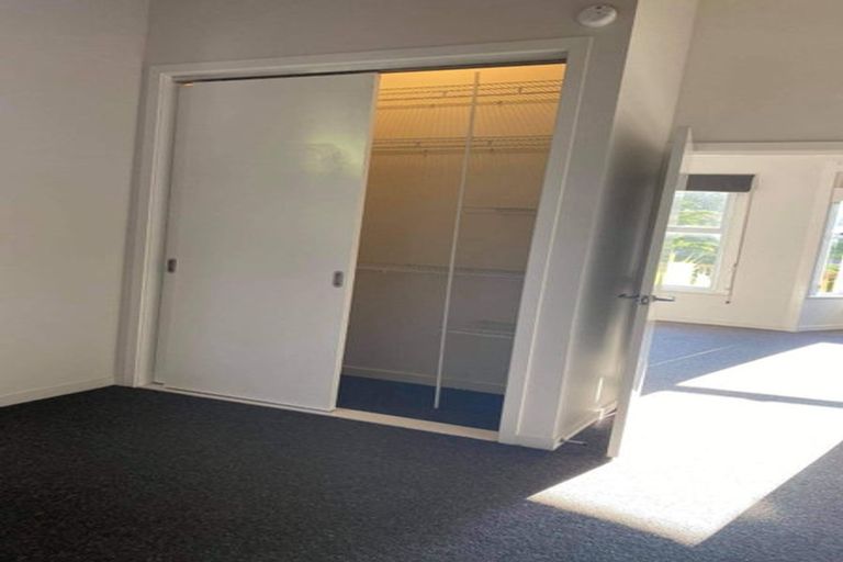 Photo of property in 70 Shakespeare Road, Bluff Hill, Napier, 4110