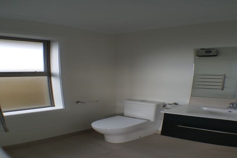 Photo of property in 14 Bradwell Crescent, Halswell, Christchurch, 8025