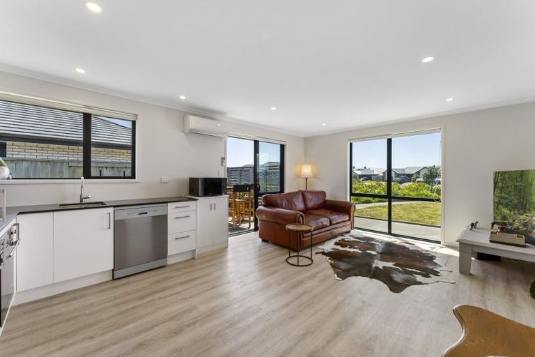 Photo of property in 9 Kahotea Place, Papamoa Beach, Papamoa, 3118