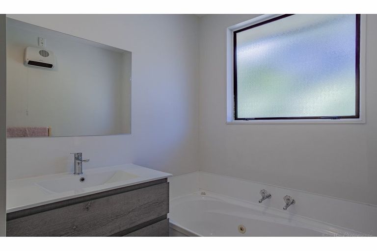 Photo of property in 156 Le Cren Street, Seaview, Timaru, 7910