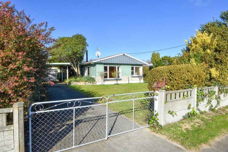 Photo of property in 27 Taverner Street, Carterton, 5713