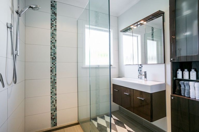 Photo of property in 26 Frickleton Street, Taradale, Napier, 4112