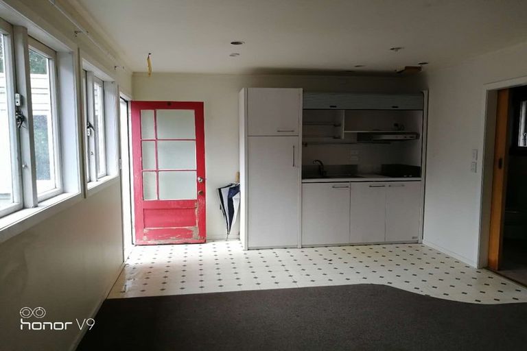 Photo of property in 15 Mamari Road, Whenuapai, Auckland, 0618