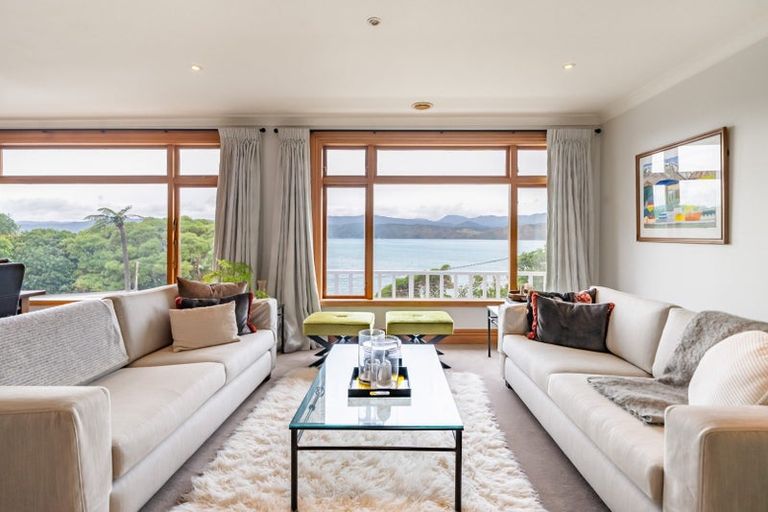 Photo of property in 42 Pretoria Road, Karaka Bays, Wellington, 6022