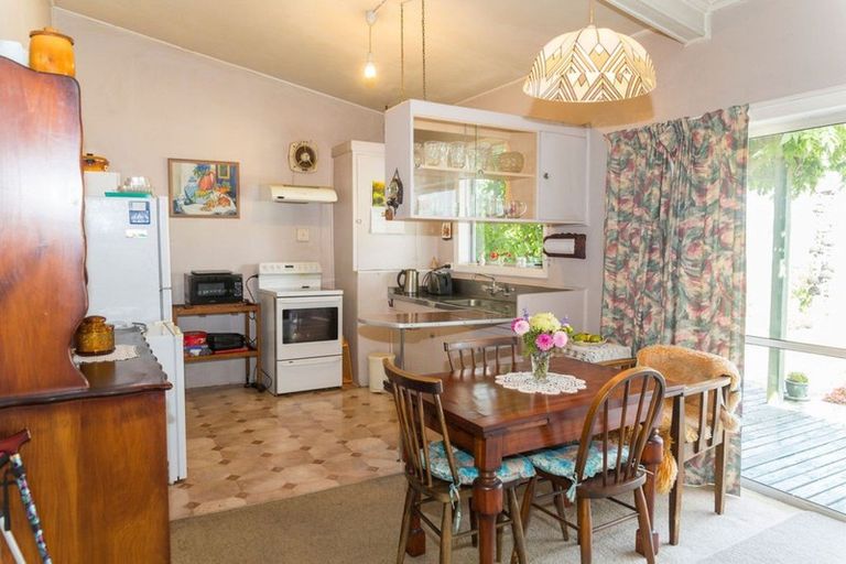 Photo of property in 47 Thyra Street, Dannevirke, 4930