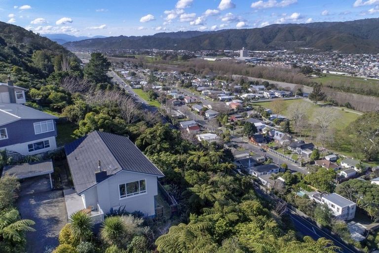 Photo of property in 4 Sunshine Crescent, Kelson, Lower Hutt, 5010