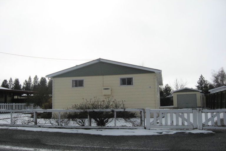 Photo of property in 12 Hunter Crescent, Twizel, 7901