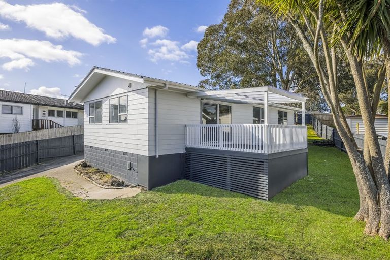 Photo of property in 20 Frobisher Way, Clendon Park, Auckland, 2103