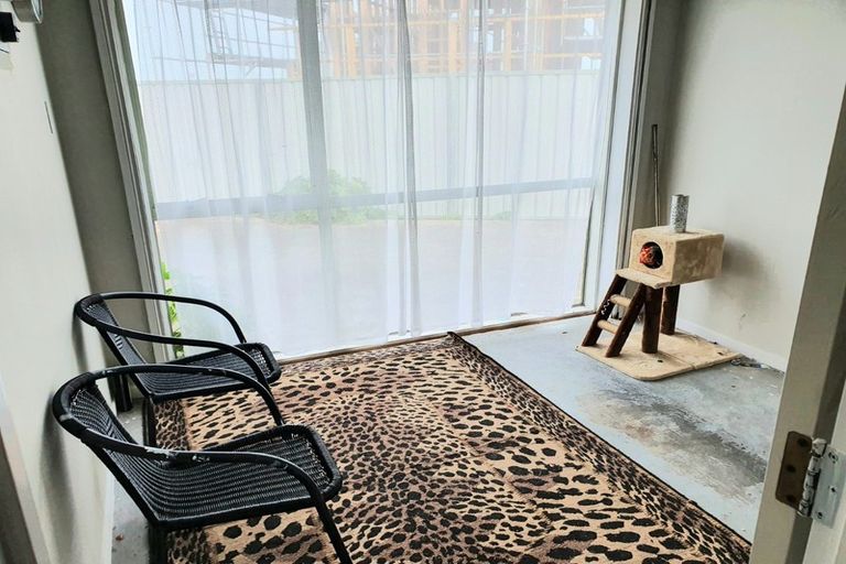 Photo of property in 42a Trentham Road, Papakura, 2110