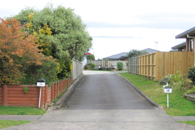 Photo of property in 21 Waiwherowhero Drive, St Andrews, Hamilton, 3200