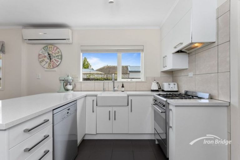 Photo of property in 1/105 Nile Road, Milford, Auckland, 0620