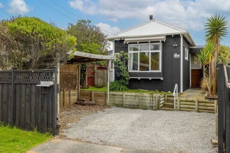 Photo of property in 42 Hood Street, New Brighton, Christchurch, 8061