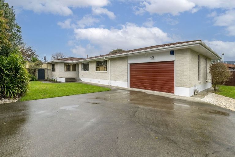 Photo of property in 51 Burn Street, Levin, 5510