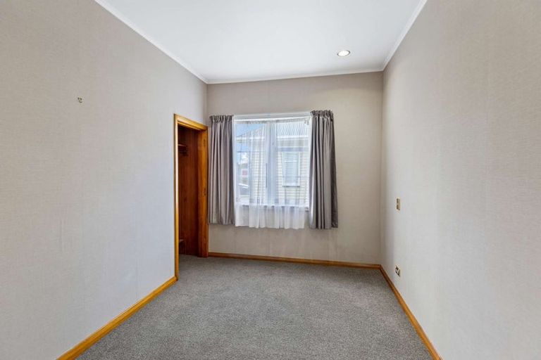 Photo of property in 23 Savage Crescent, West End, Palmerston North, 4412