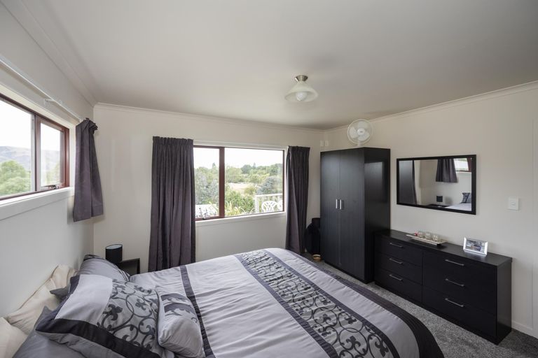 Photo of property in 21 Rees Street, Duntroon, Oamaru, 9494