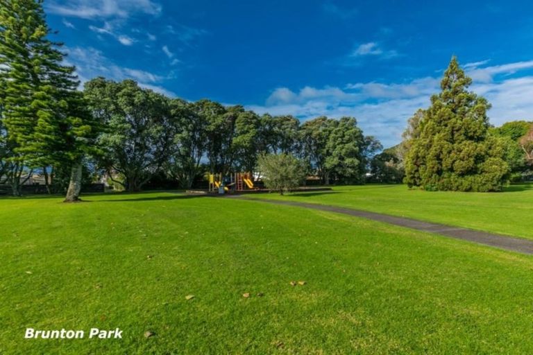Photo of property in 6 Nukumea Common, Orewa, 0931