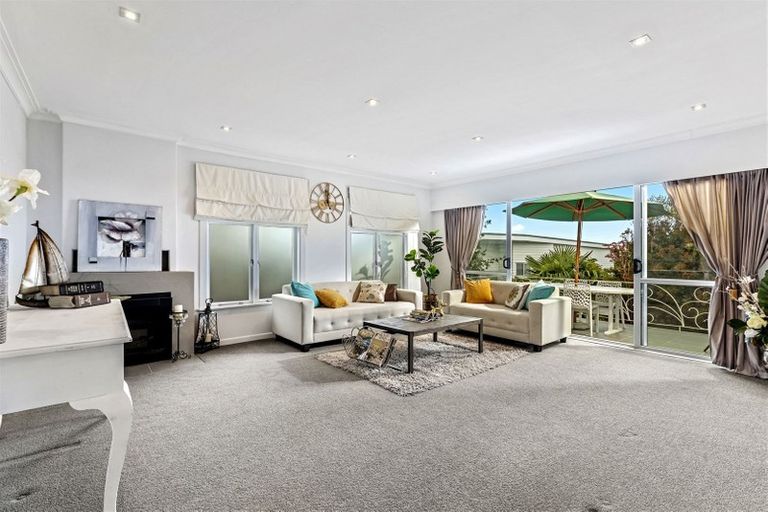 Photo of property in 89 East Coast Road, Castor Bay, Auckland, 0620