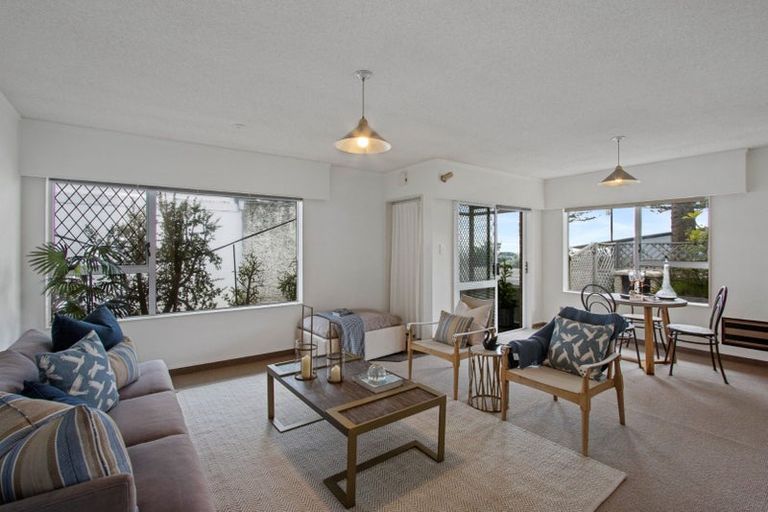 Photo of property in 477 Marine Parade, Napier South, Napier, 4110