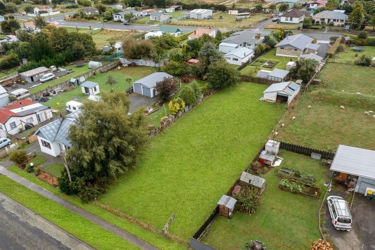 Photo of property in 33 Christchurch Street, Kaitangata, 9210