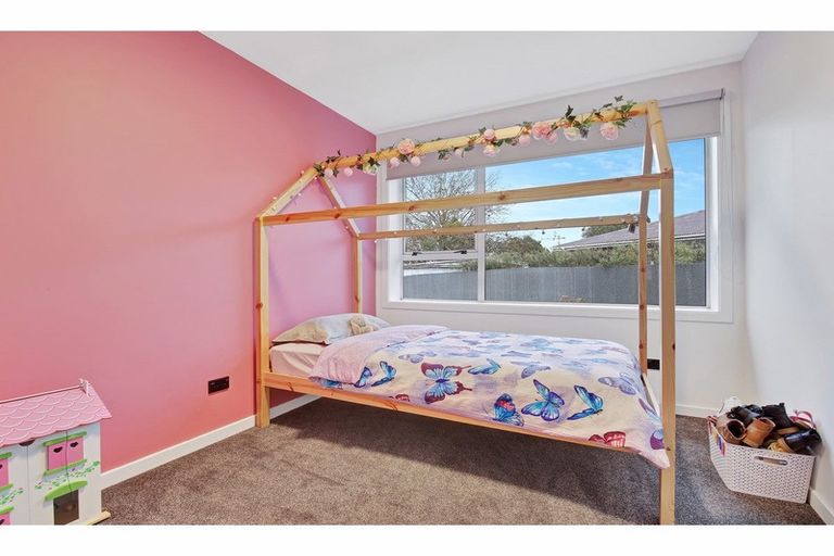 Photo of property in 16b Opal Place, Casebrook, Christchurch, 8051